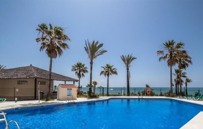 Resale - Apartment - Middle Floor Apartment - Estepona - Estepona Centro