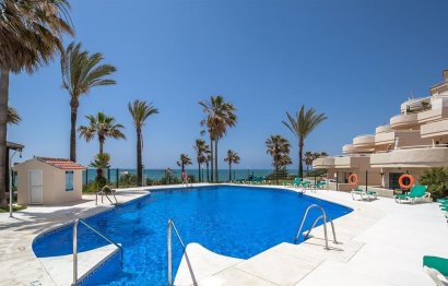 Resale - Apartment - Middle Floor Apartment - Estepona - Estepona Centro