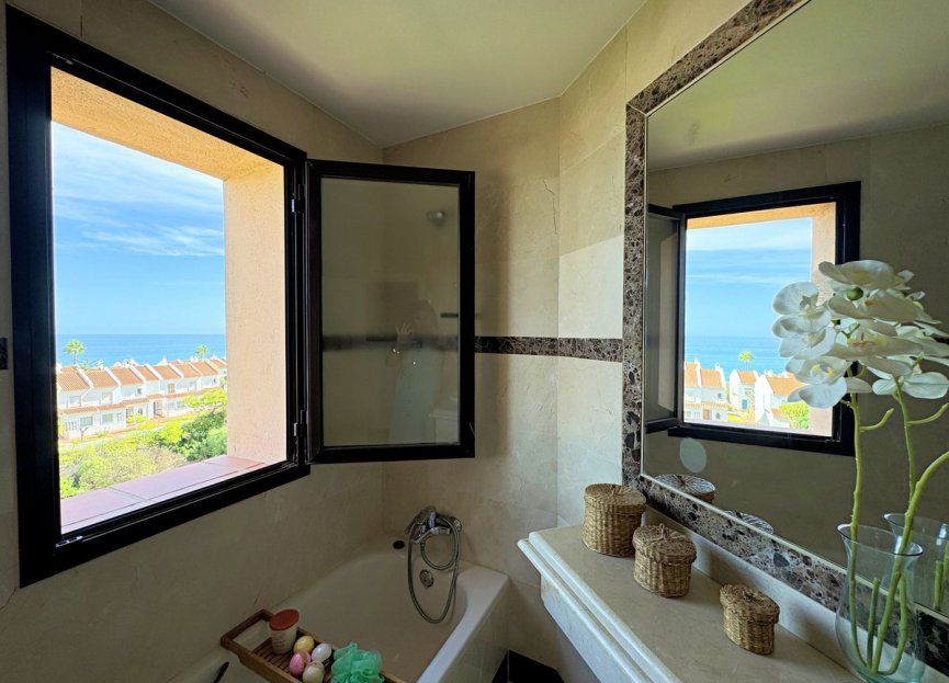 Resale - Apartment - Penthouse Duplex - Manilva - La Duquesa