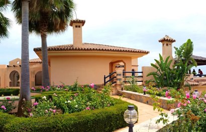 Reventa - House - Detached Villa - Estepona - Estepona Centro