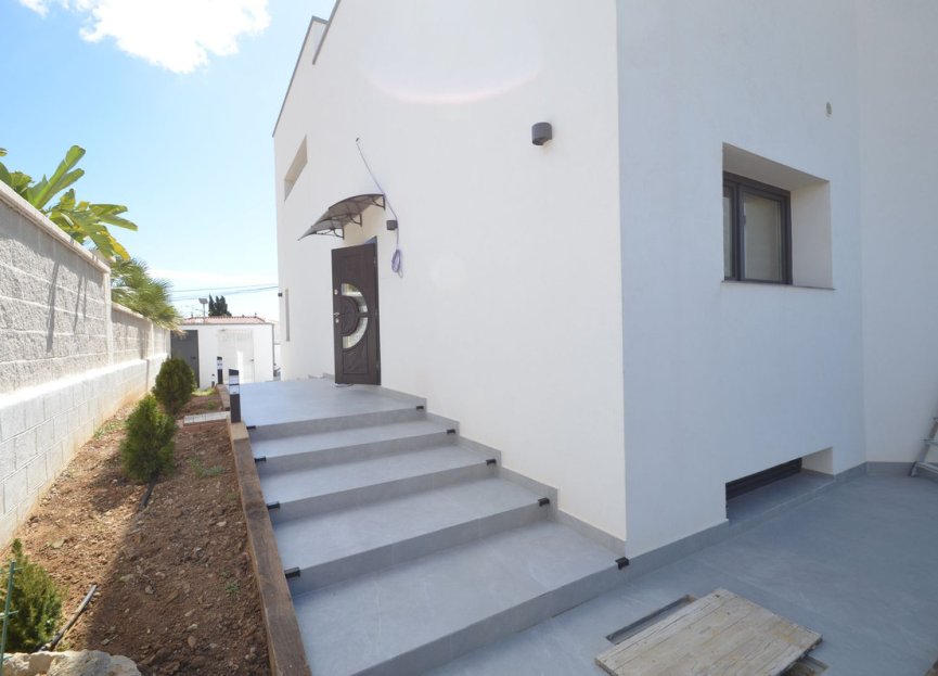 Reventa - House - Detached Villa - Estepona - Estepona Centro