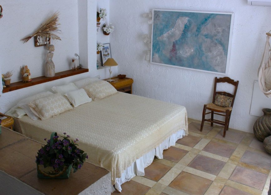 Resale - House - Detached Villa - Casares - Casares Centro