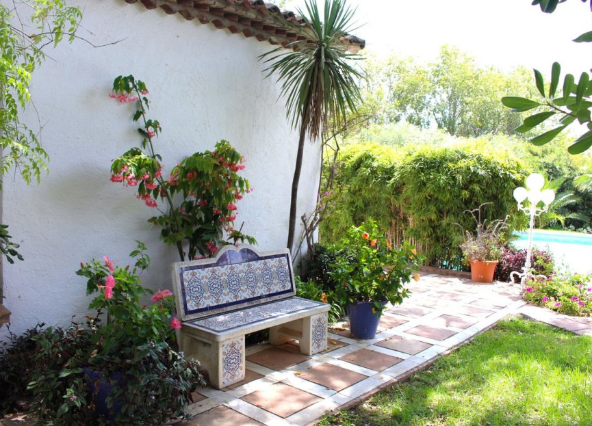 Resale - House - Detached Villa - Casares - Casares Centro