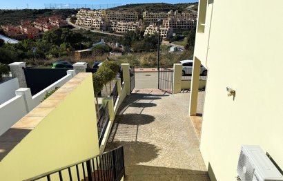 Resale - House - Detached Villa - Estepona - Estepona Centro