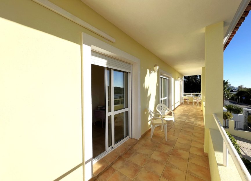 Resale - House - Detached Villa - Estepona - Estepona Centro