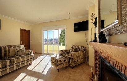 Resale - House - Detached Villa - Estepona - Estepona Centro