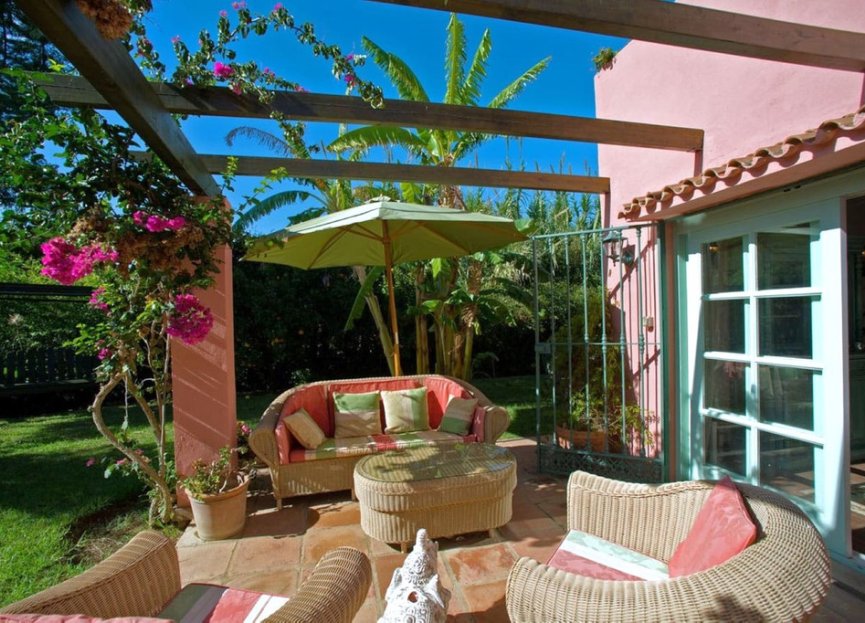 Resale - House - Finca - Cortijo - Estepona - Estepona Centro