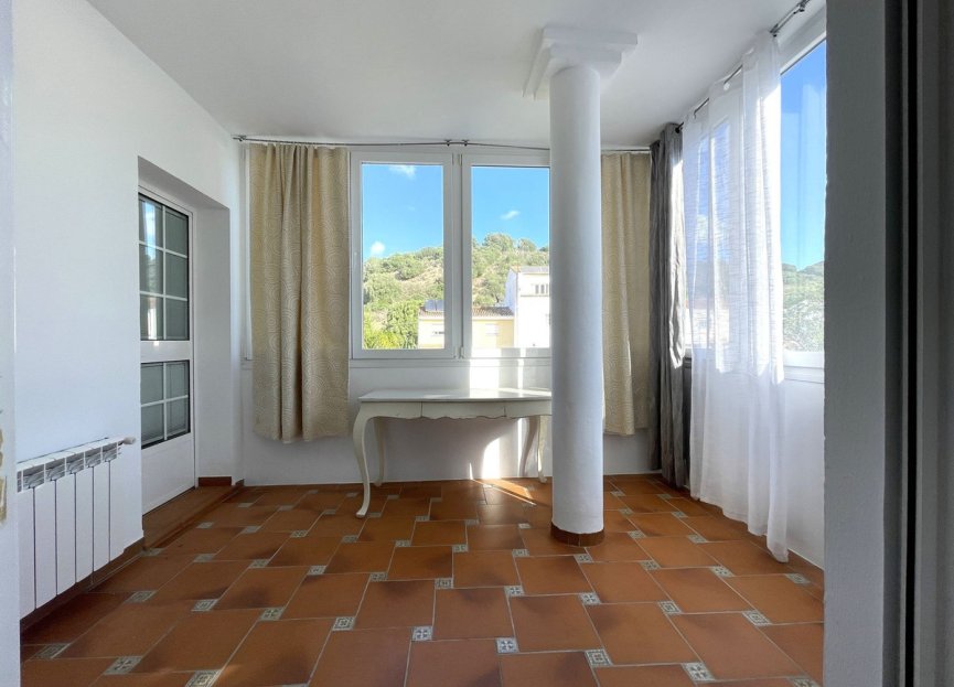 Resale - House - Townhouse - Casares - Casares Centro