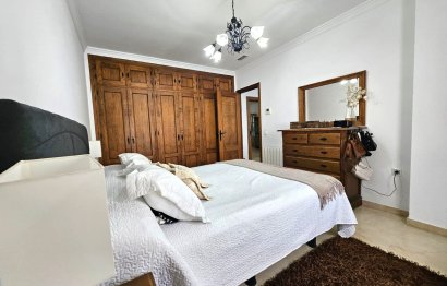 Resale - House - Townhouse - Casares - Casares Centro