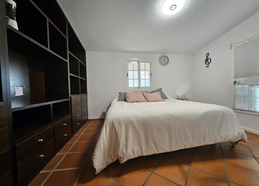 Resale - House - Townhouse - Casares - Casares Centro