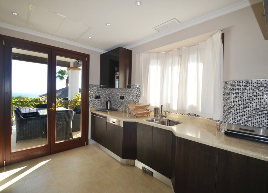 Resale - House - Detached Villa - Manilva - La Duquesa