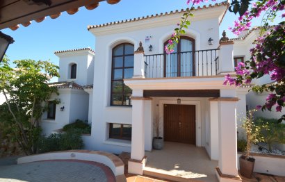 Resale - House - Detached Villa - Manilva - La Duquesa