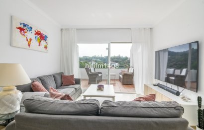 Resale - Apartment - Middle Floor Apartment - Benahavís - La Quinta