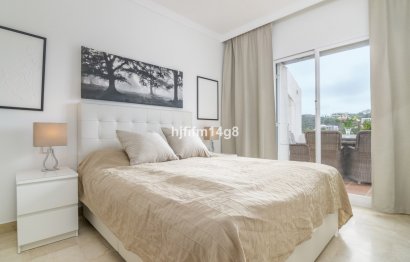 Resale - Apartment - Middle Floor Apartment - Benahavís - La Quinta