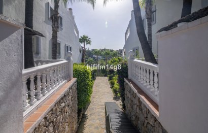 Resale - Apartment - Middle Floor Apartment - Benahavís - La Quinta