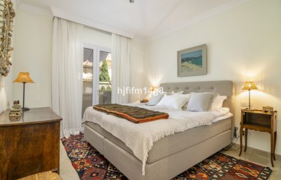 Resale - Apartment - Middle Floor Apartment - Marbella - Nueva Andalucia