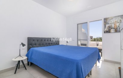 Resale - Apartment - Middle Floor Apartment - Marbella - Nueva Andalucia