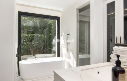 Reventa - House - Detached Villa - Marbella - Nueva Andalucia