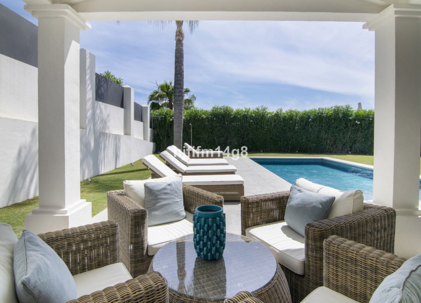 Reventa - House - Detached Villa - Marbella - Nueva Andalucia