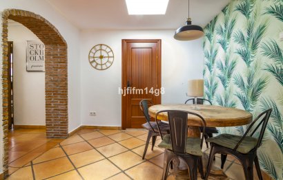 Resale - House - Detached Villa - Benahavís - Benahavís Centro