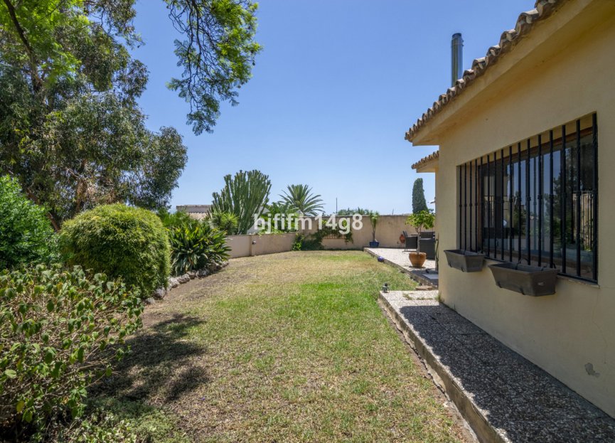 Resale - House - Detached Villa - Benahavís - Benahavís Centro