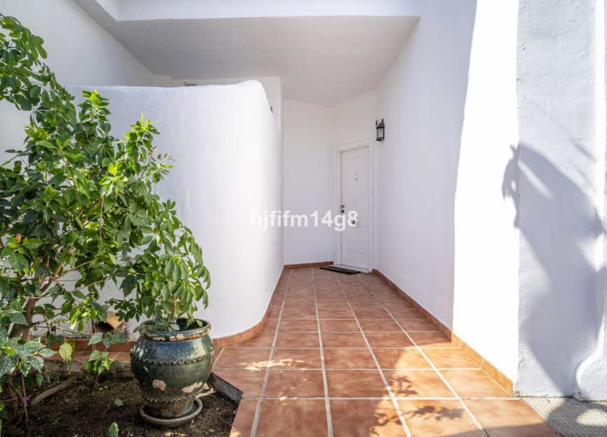 Resale - House - Townhouse - Marbella - Nueva Andalucia