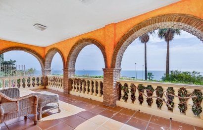 Resale - House - Detached Villa - Benalmádena - Benalmadena Costa