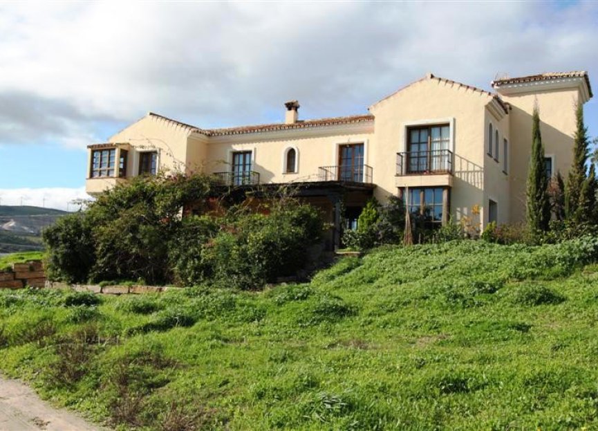 Reventa - House - Finca - Cortijo - Casares - Casares Centro