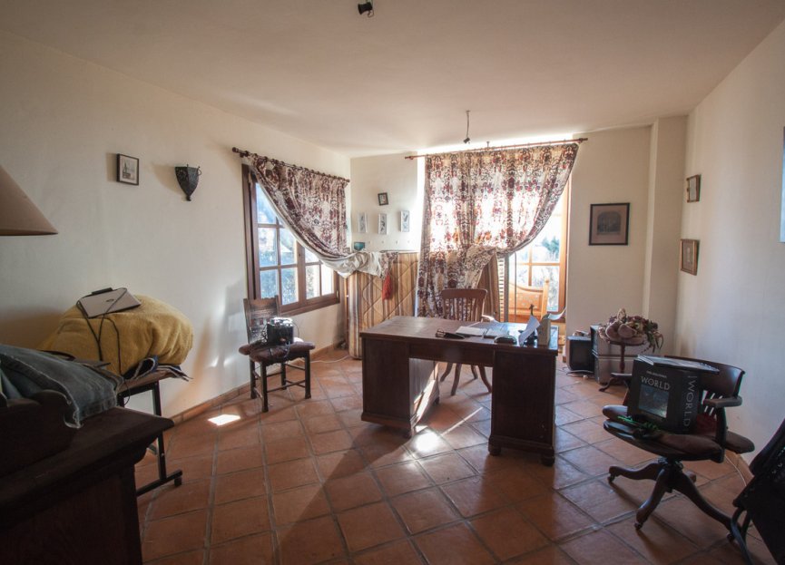 Reventa - House - Finca - Cortijo - Casares - Casares Centro