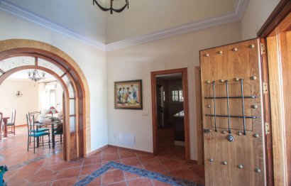 Reventa - House - Finca - Cortijo - Estepona - Estepona Centro