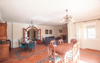 Reventa - House - Finca - Cortijo - Estepona - Estepona Centro