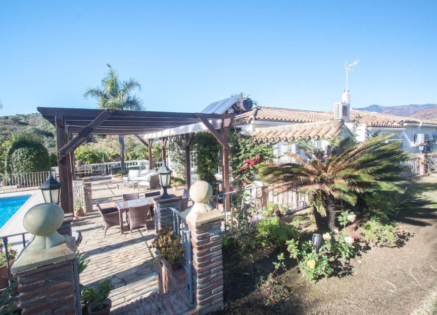 Reventa - House - Finca - Cortijo - Estepona - Estepona Centro