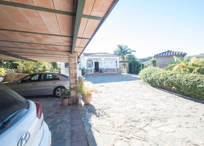 Reventa - House - Finca - Cortijo - Estepona - Estepona Centro