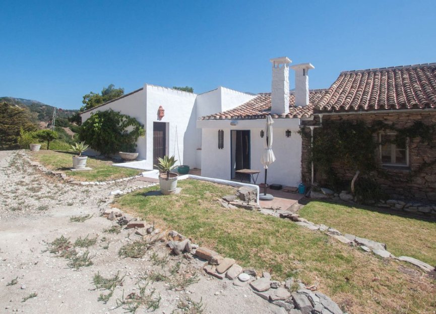 Resale - House - Finca - Cortijo - Casares - Casares Centro