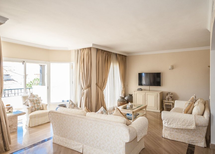 Resale - Apartment - Penthouse - Marbella - Elviria