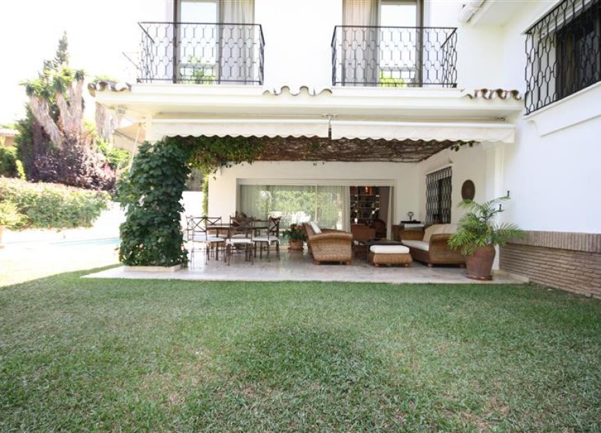 Resale - House - Detached Villa - Marbella - Los Monteros