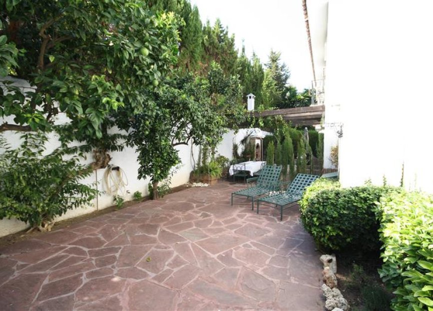 Resale - House - Detached Villa - Marbella - Los Monteros