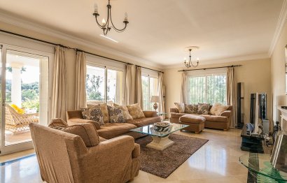 Resale - House - Detached Villa - Marbella - Elviria