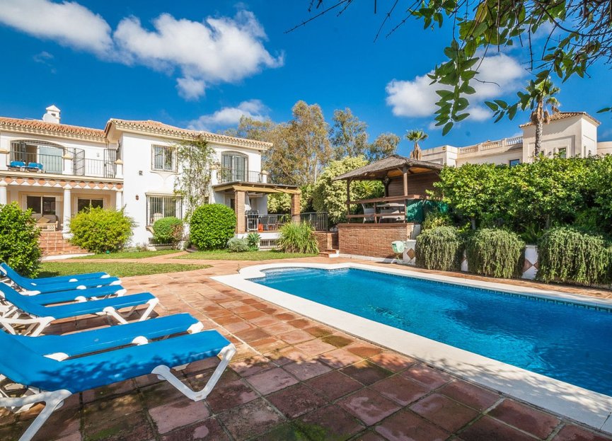 Resale - House - Detached Villa - Marbella - Elviria