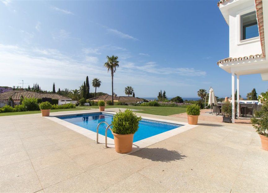 Resale - House - Detached Villa - Marbella - Hacienda Las Chapas