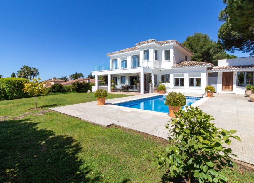 Resale - House - Detached Villa - Marbella - Hacienda Las Chapas