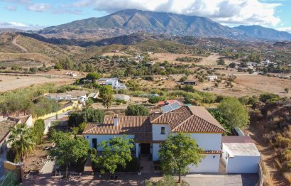 Resale - House - Finca - Cortijo - Mijas