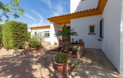 Resale - House - Finca - Cortijo - Mijas