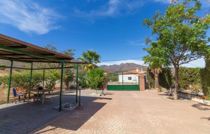 Resale - House - Finca - Cortijo - Mijas