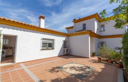 Resale - House - Finca - Cortijo - Mijas