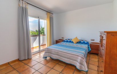 Resale - House - Finca - Cortijo - Mijas