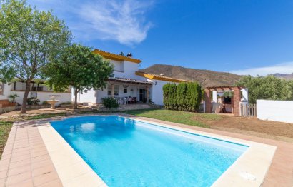 Resale - House - Finca - Cortijo - Mijas