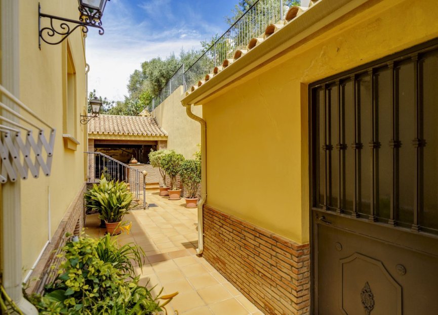 Reventa - House - Detached Villa - Benahavís - Benahavís Centro