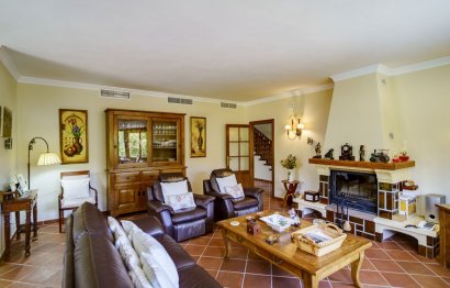 Reventa - House - Detached Villa - Benahavís - Benahavís Centro