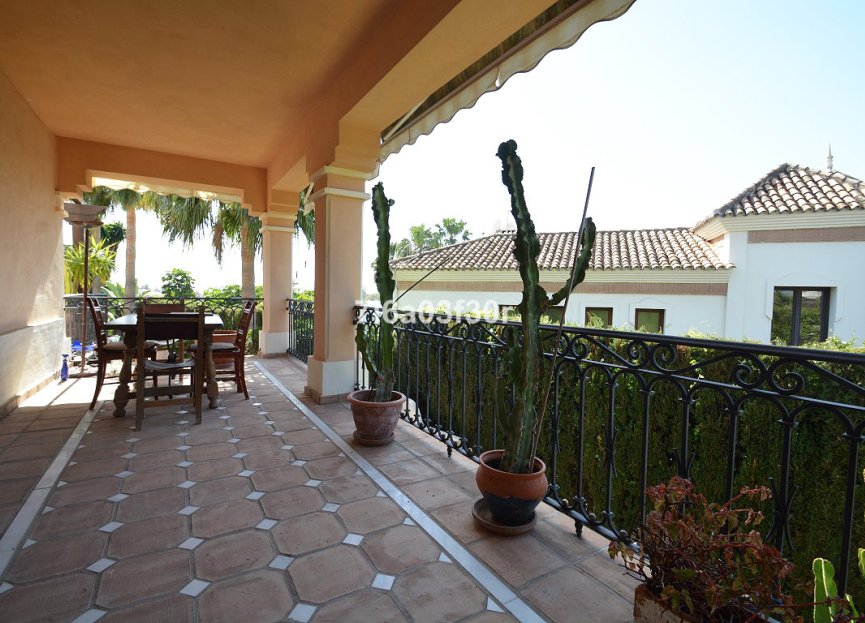 Resale - House - Detached Villa - Marbella - Nueva Andalucia